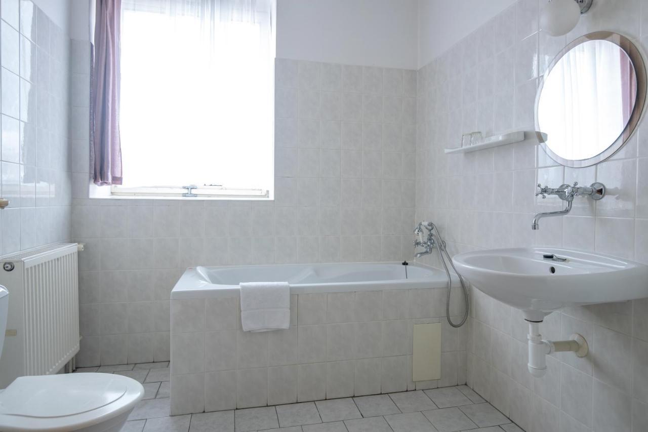 Hotel Slovan Plzeň Extérieur photo
